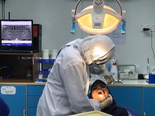 Klinik Pergigian Bakti(Klinik Surgeri & Pergigian Bakti Sdn Bhd)