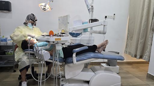 LH Chong Dental